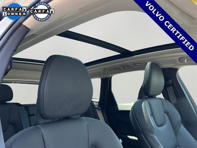 Photo of 2023 Bright Dusk Metallic Volvo XC60