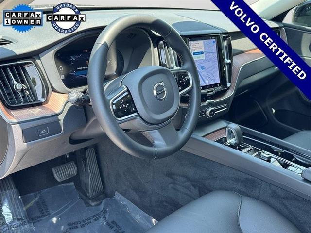 Photo of 2023 Bright Dusk Metallic Volvo XC60