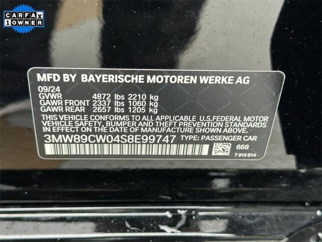 Photo of 2025 Black Sapphire Metallic BMW 330