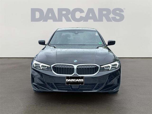 Photo of 2025 Black Sapphire Metallic BMW 330