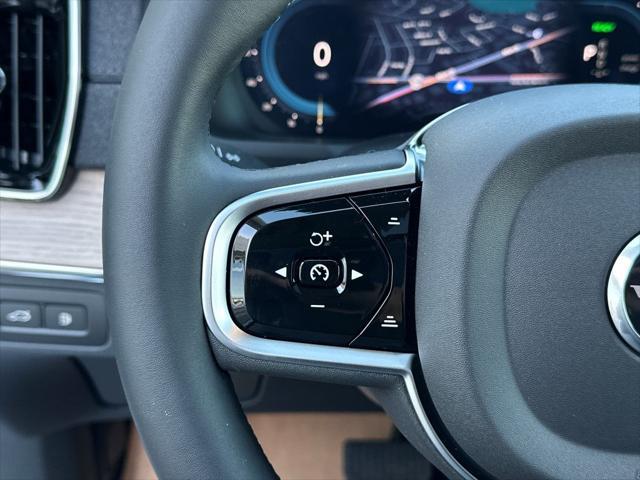 Photo of 2025 Crystal White Pearl Volvo XC90 Plug-In Hybrid