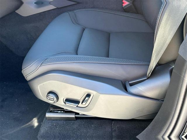 Photo of 2026 Onyx Black Metallic Volvo XC90