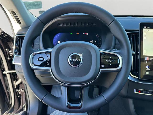 Photo of 2026 Onyx Black Metallic Volvo XC90