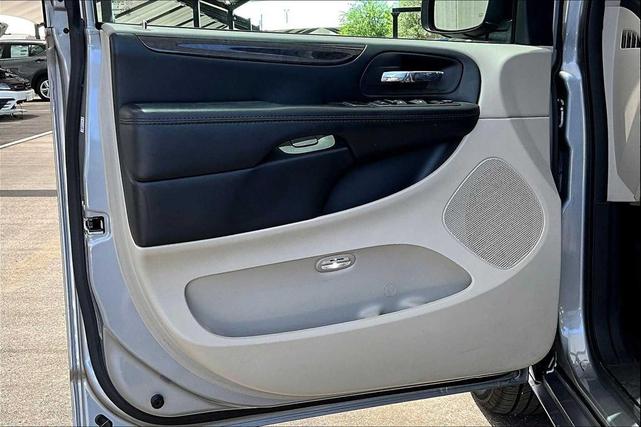 Photo of 2019 Billet Clearcoat Dodge Grand Caravan