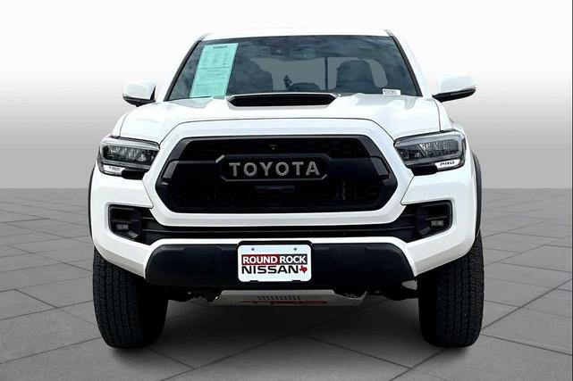 Photo of 2021 Super White Toyota Tacoma