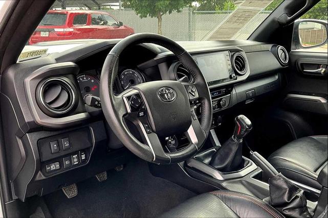 Photo of 2021 Super White Toyota Tacoma
