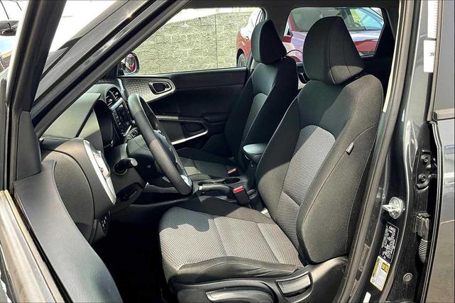 Photo of 2023 Gravity Gray Kia Soul