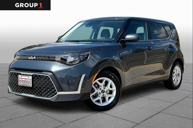 Photo of 2023 Gravity Gray Kia Soul