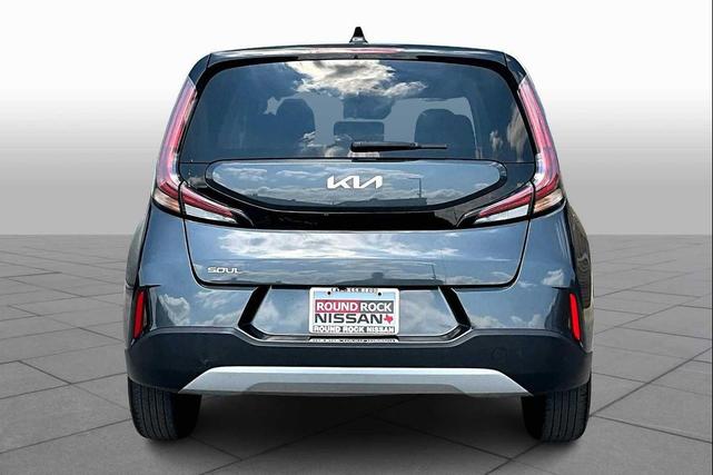 Photo of 2023 Gravity Gray Kia Soul