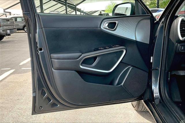 Photo of 2023 Gravity Gray Kia Soul
