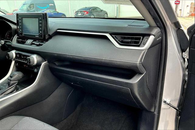 Photo of 2020 Silver Sky Metallic Toyota RAV4
