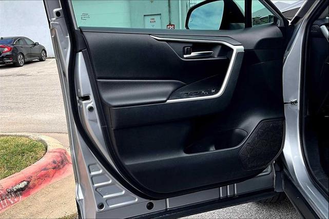 Photo of 2020 Silver Sky Metallic Toyota RAV4