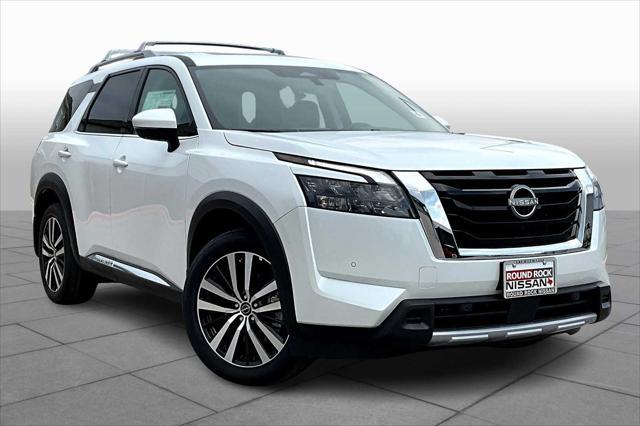 Photo of 2025 White Nissan Pathfinder
