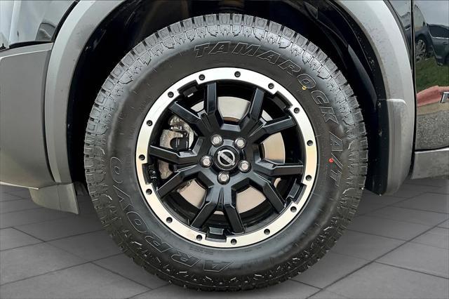Photo of 2023 Super Black Nissan Pathfinder