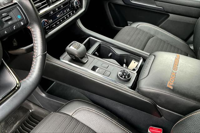 Photo of 2023 Super Black Nissan Pathfinder