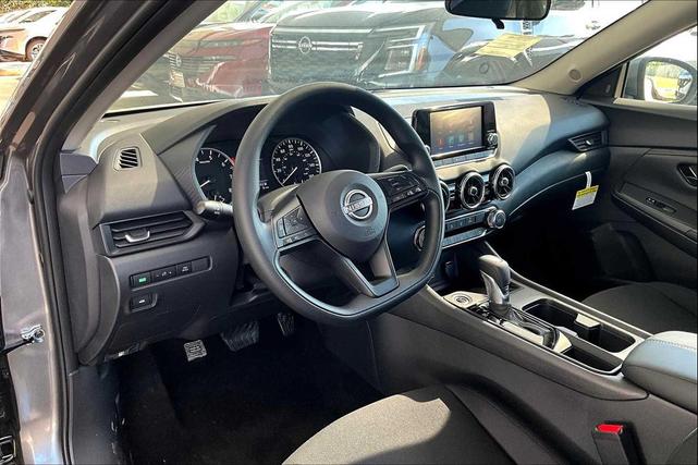 Photo of 2025 Gun Metallic Nissan Sentra