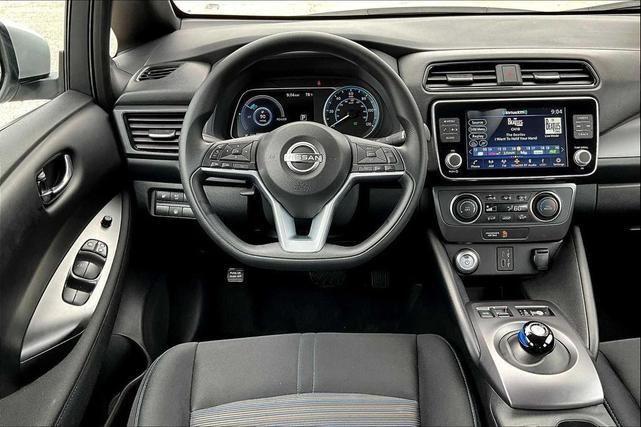 Photo of 2024 Brilliant Silver Metallic Nissan Leaf