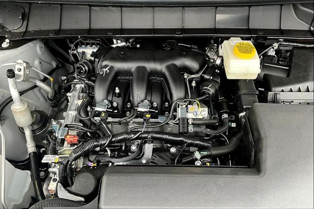 Photo of 2025 Gray Nissan Pathfinder
