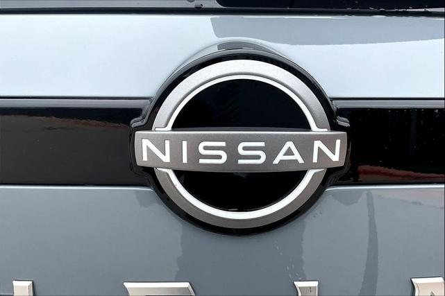 Photo of 2025 Gray Nissan Pathfinder