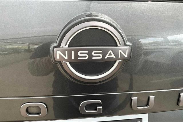 Photo of 2025 Gun Metallic Nissan Rogue
