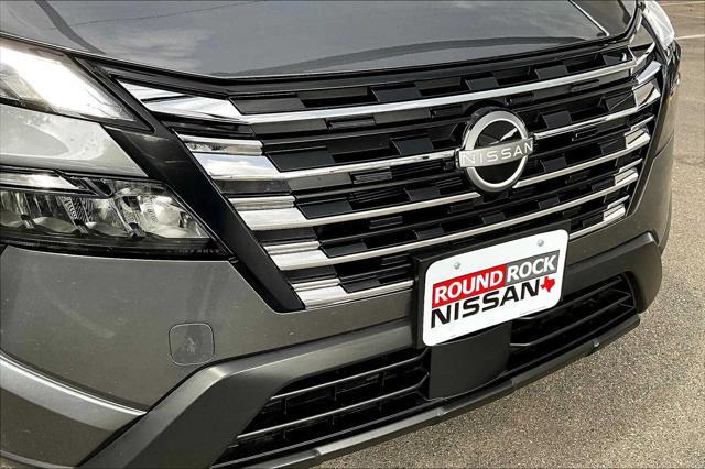 Photo of 2025 Gun Metallic Nissan Rogue