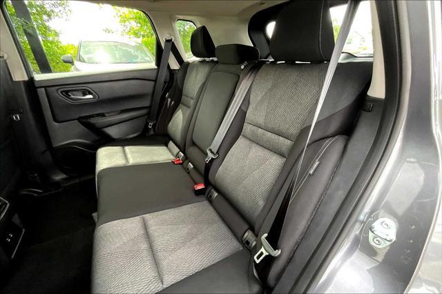 Photo of 2025 Gun Metallic Nissan Rogue