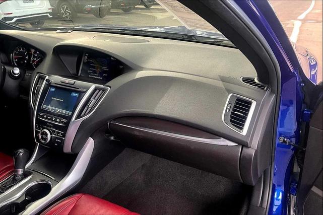 Photo of 2019 Still Night Pearl Acura TLX