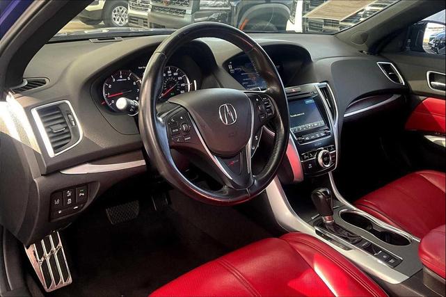 Photo of 2019 Still Night Pearl Acura TLX