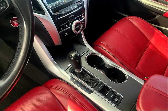 Photo of 2019 Still Night Pearl Acura TLX