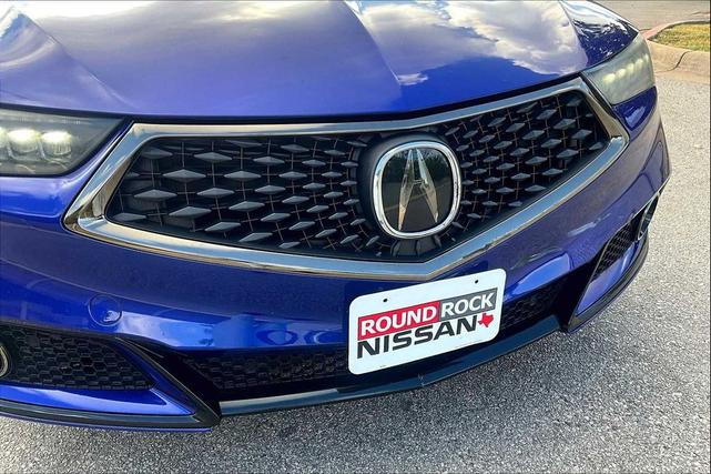 Photo of 2019 Still Night Pearl Acura TLX