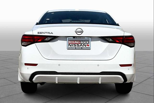 Photo of 2025 White Nissan Sentra