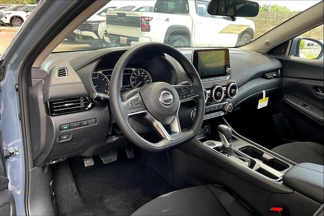 Photo of 2025 Gray Nissan Sentra