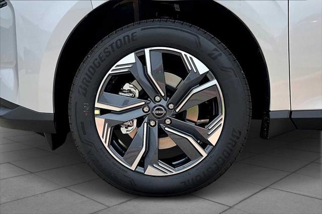 Photo of 2025 Brilliant Silver Metallic Nissan Murano