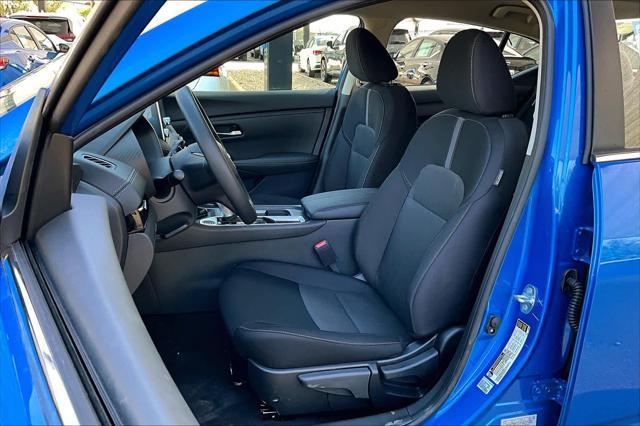 Photo of 2025 Electric Blue Metallic Nissan Sentra