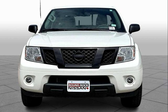 Photo of 2021 Glacier White Nissan Frontier