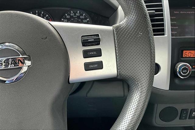 Photo of 2021 Glacier White Nissan Frontier