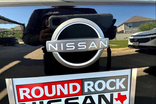 Photo of 2024 Super Black Nissan Sentra