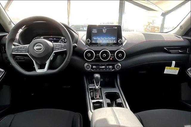 Photo of 2025 White Nissan Sentra