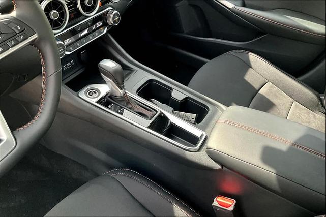 Photo of 2025 White Nissan Sentra