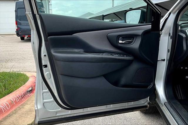Photo of 2023 Brilliant Silver Metallic Nissan Murano