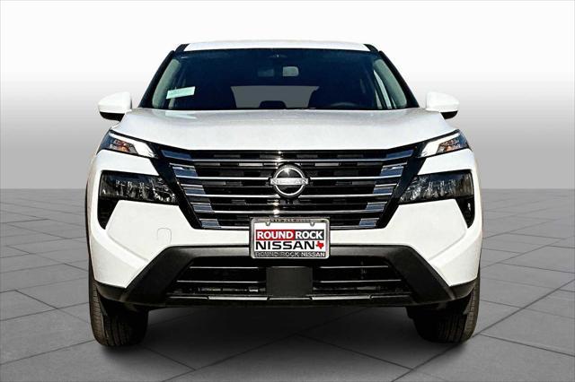 Photo of 2025 Everest White Pearl Nissan Rogue