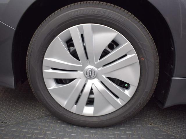 Photo of 2023 Gun Metallic Nissan Leaf
