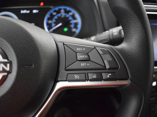 Photo of 2023 Gun Metallic Nissan Leaf