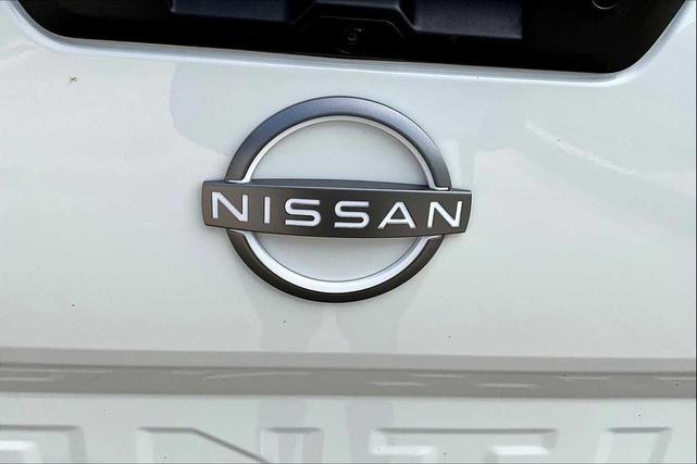 Photo of 2025 Glacier White Nissan Frontier
