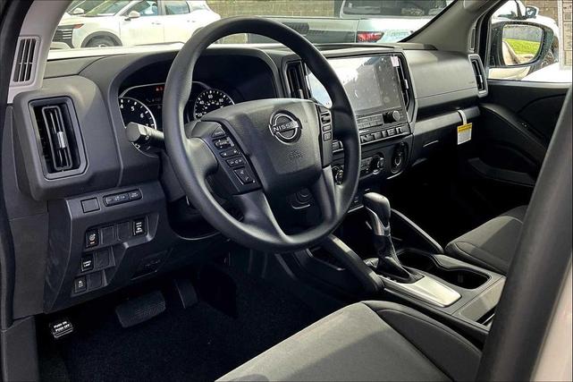 Photo of 2025 Glacier White Nissan Frontier