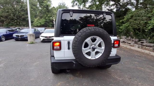 Photo of 2022 Bright White Clearcoat Jeep Wrangler Unlimited