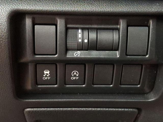 Photo of 2021 Crystal White Pearl Subaru Crosstrek