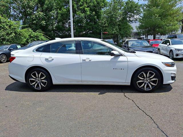 Photo of 2023 Summit White Chevrolet Malibu