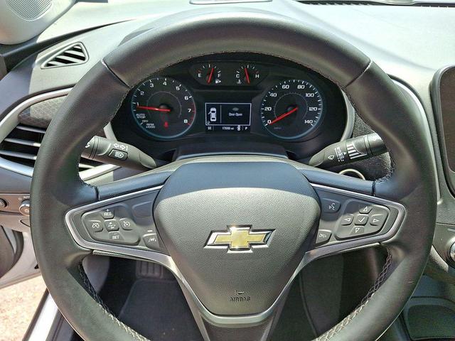 Photo of 2023 Summit White Chevrolet Malibu