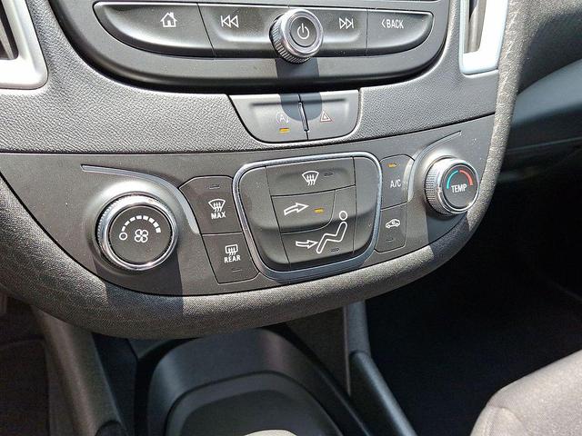 Photo of 2023 Summit White Chevrolet Malibu